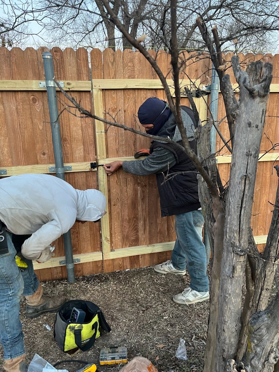 Fencing service